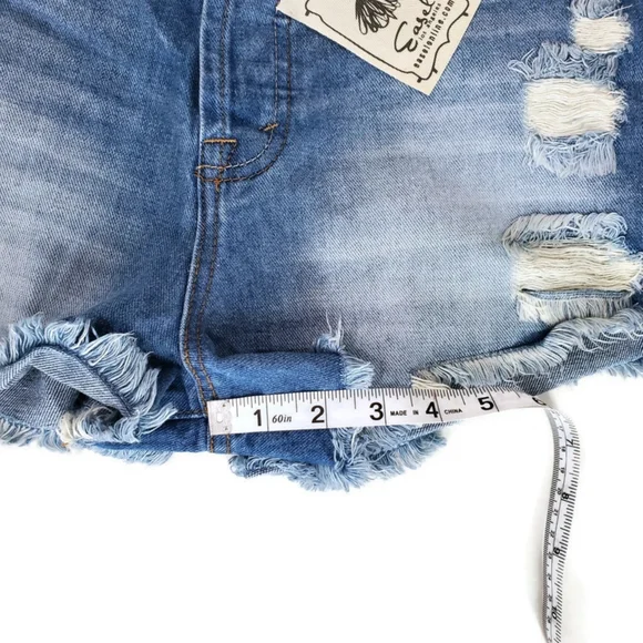 Easel Los Angeles Distressed Denim Shorts High Rise NWT Size Small Button Fly - Picture 7 of 11